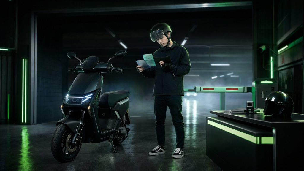 Xe điện có cần bằng lái không? Những điều người mua nên kiểm tra